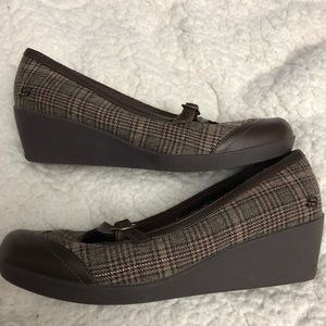 Skechers Brown/Tan Plaid Wedges 8 (38) - Like New!